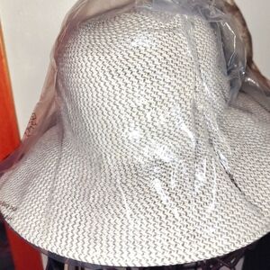 NWT Packable Down Brim Floppy Hat, Gray Combo